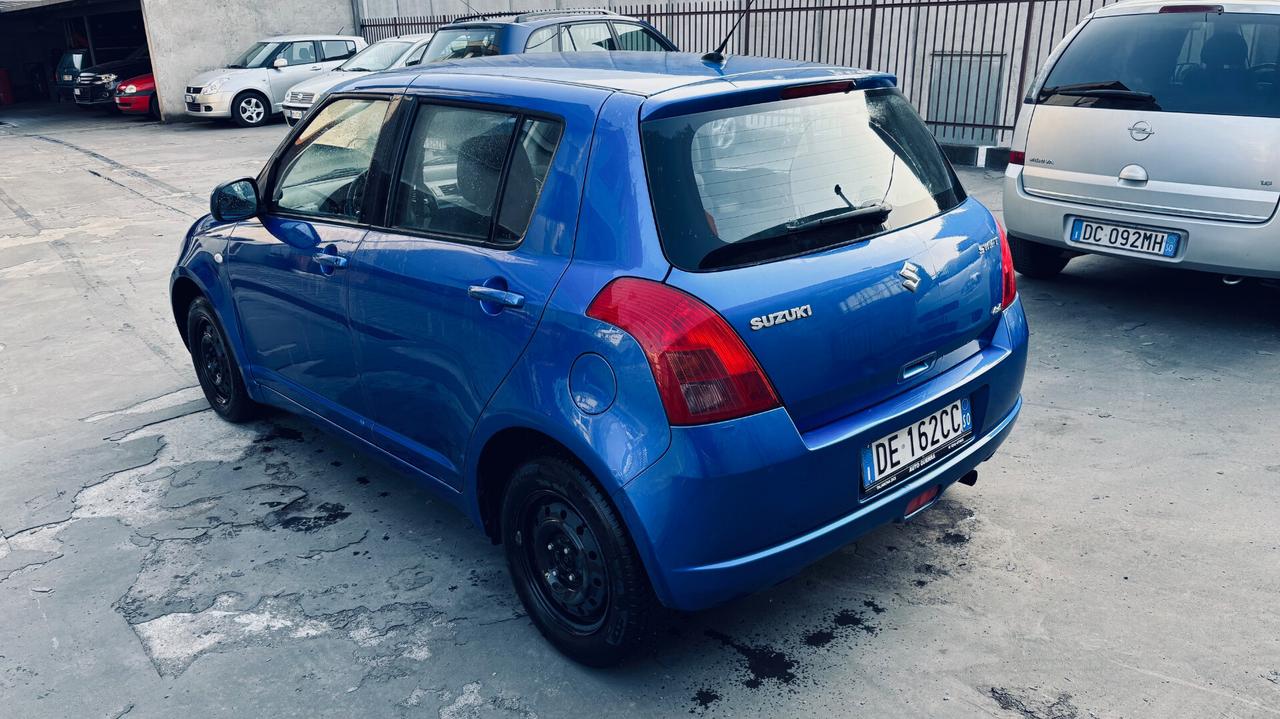 Suzuki Swift 1.3 4x4 5p. GL