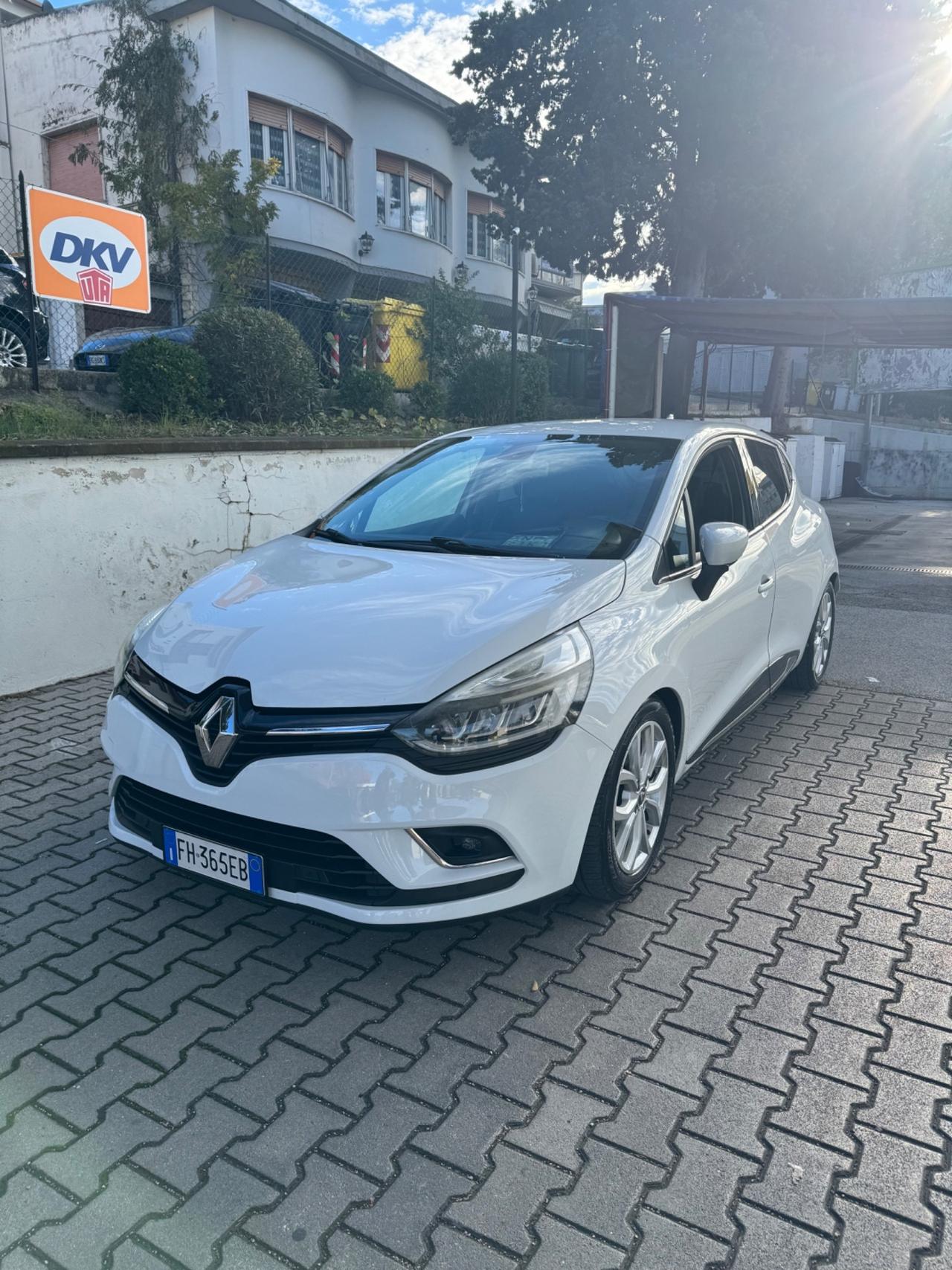 Renault Clio dCi 8V 90 CV NEOPATENTATI