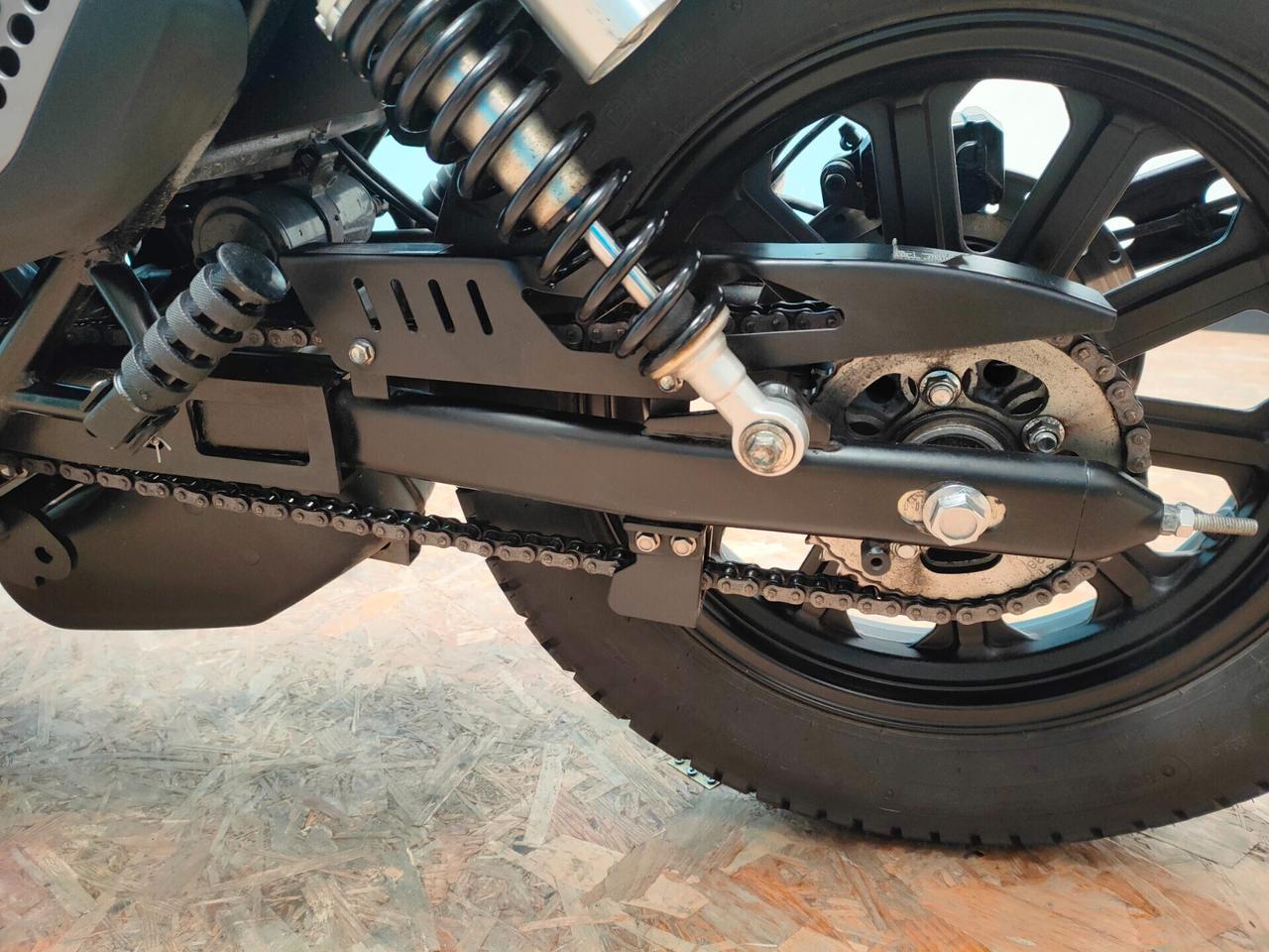 Keeway K-Light 125: personalità e maneggevolezza