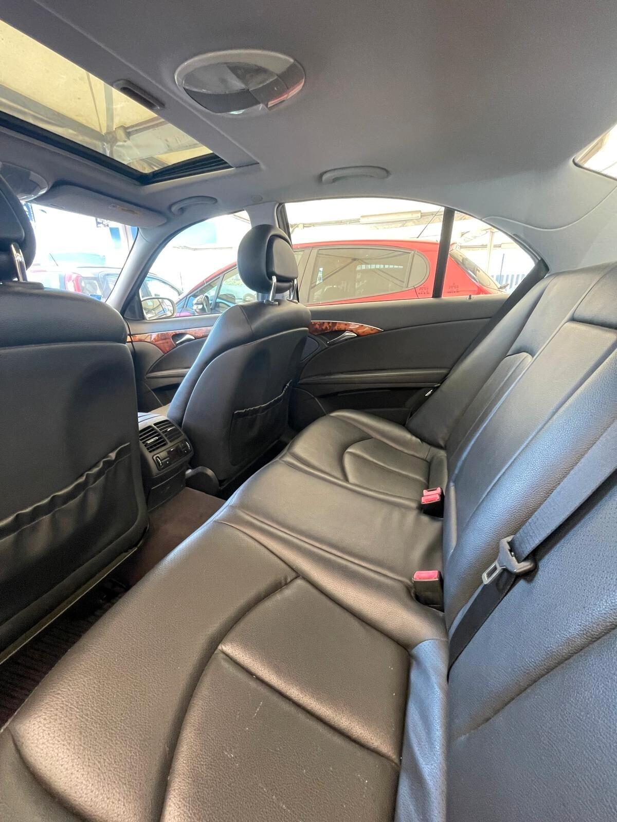 MERCEDES E220 2.1 DIESEL - TETTO PANORAMICO