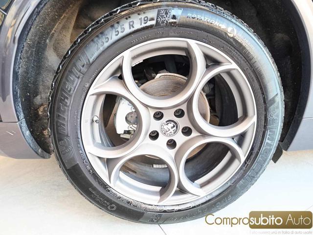 ALFA ROMEO Stelvio 2.2 Turbodiesel 210 CV AT8 Q4 Veloce