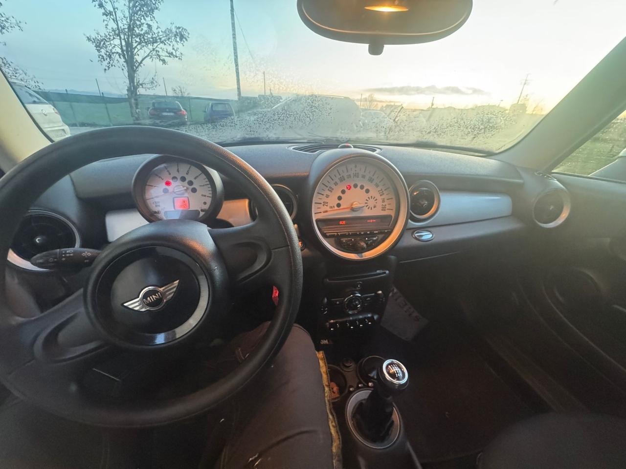 Mini 1.6 16V One (72kW)