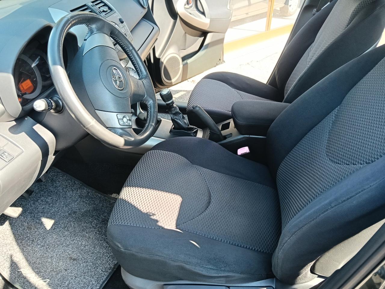 Toyota RAV 4 RAV4 2.2 D-4D 136 CV