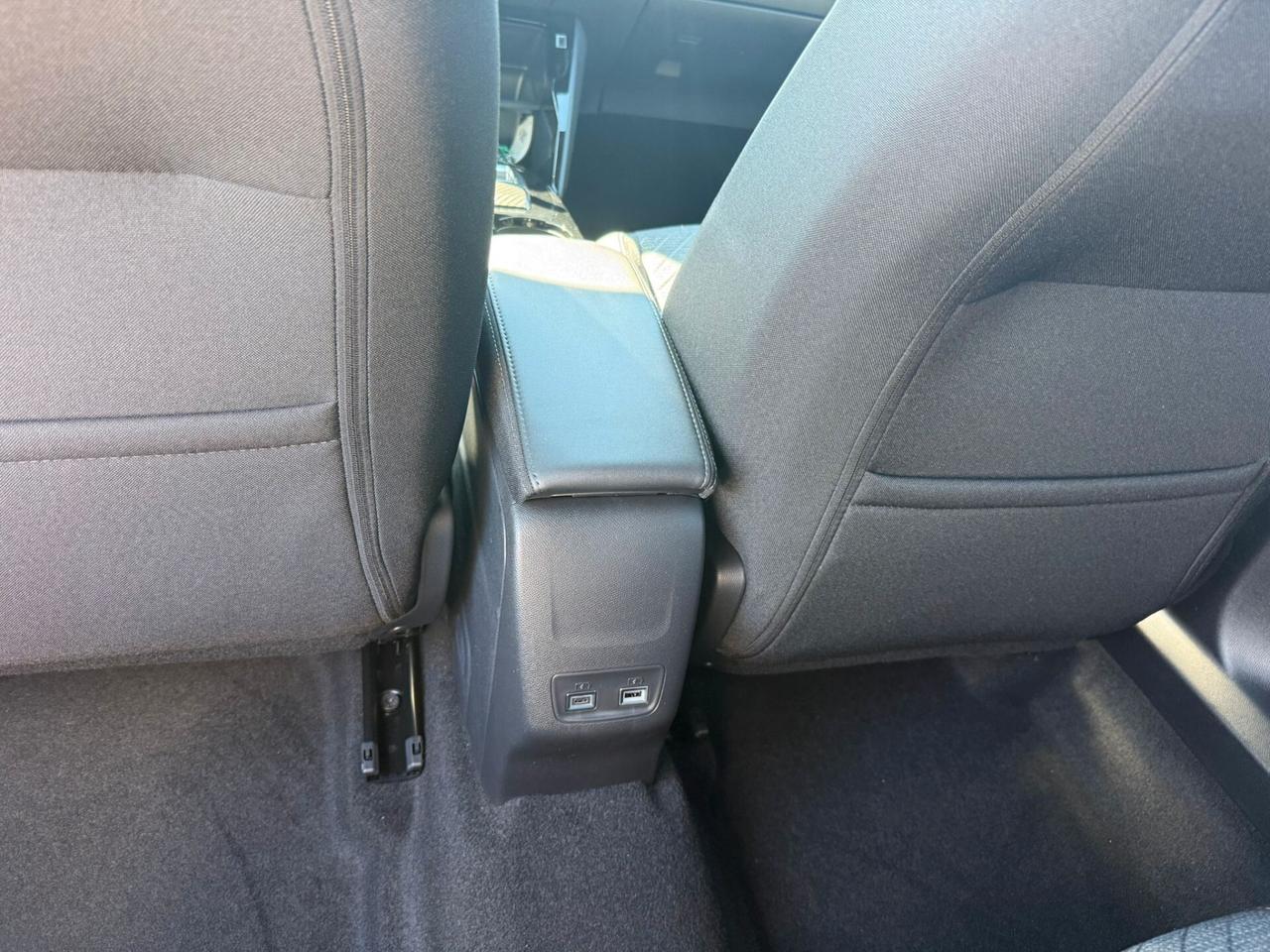 Peugeot 2008 Hybrid 145 e-DCS6 Allure