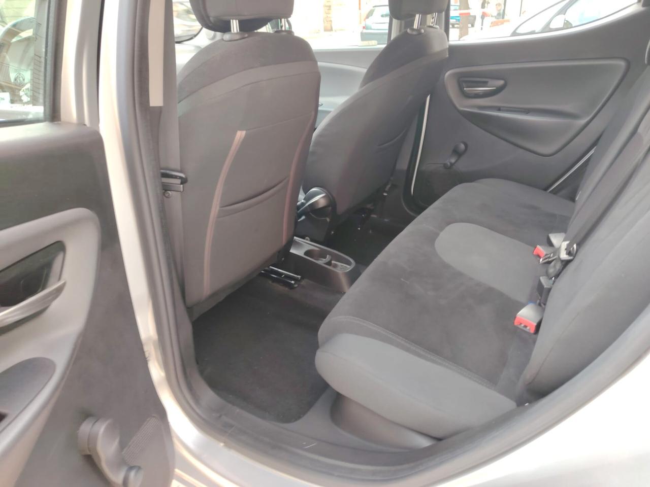 Lancia Ypsilon 1.2 69 CV 5 porte GPL Ecochic Gold