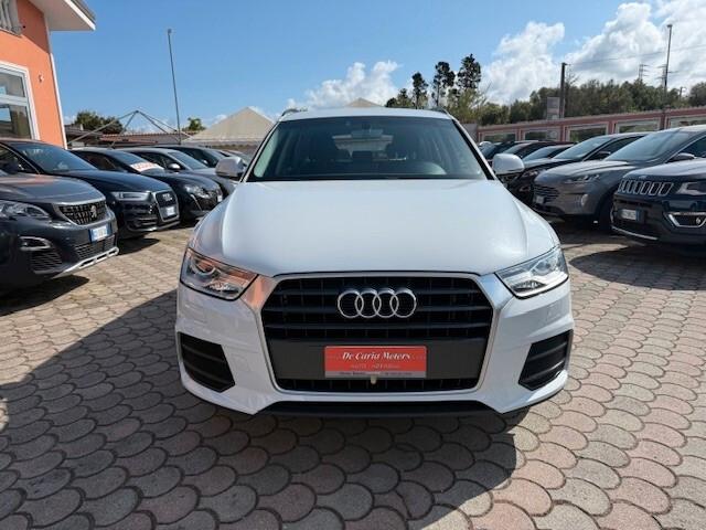 Audi Q3 2.0 TDI 120CV Design - 2016