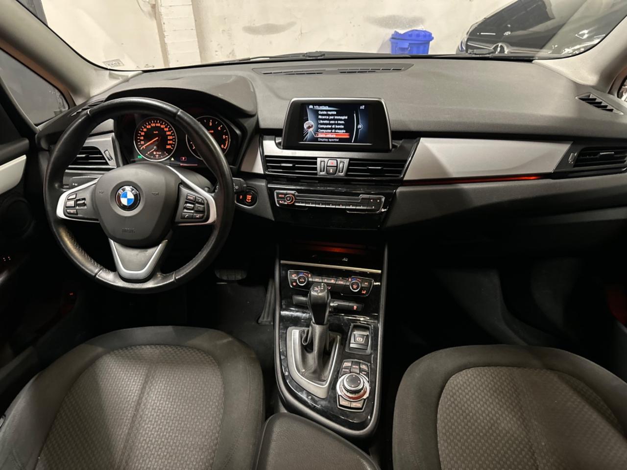 Bmw 2er Active Tourer 218d Advantage