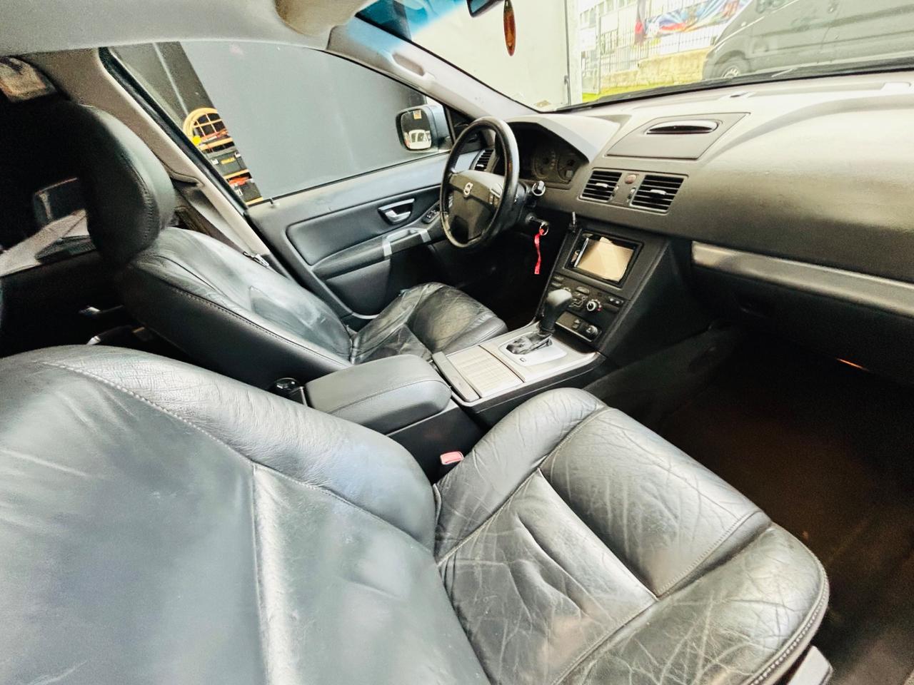 Volvo XC 90 XC90 2.4 D5 185 CV aut. AWD Executive