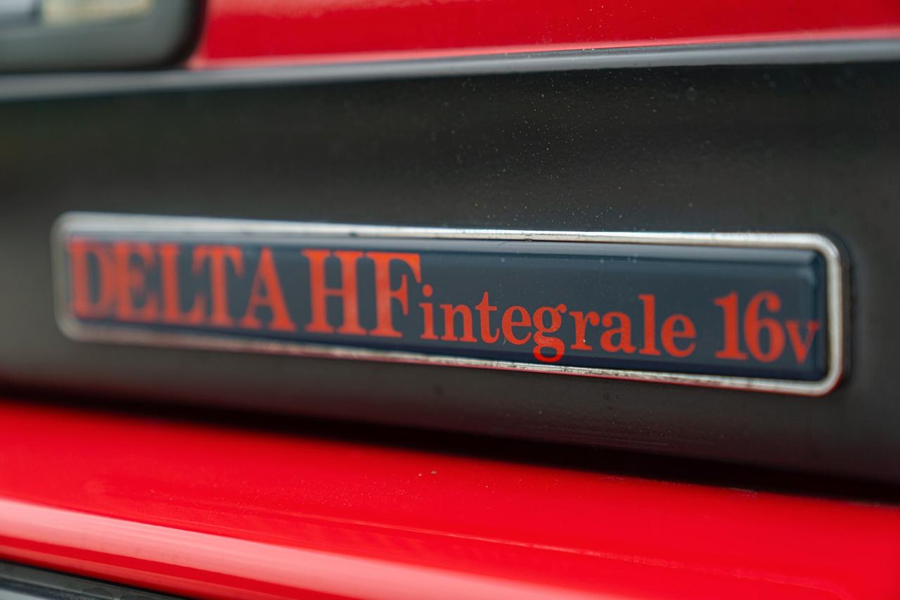 Lancia Delta HF INTEGRALE 16V - RDS01794