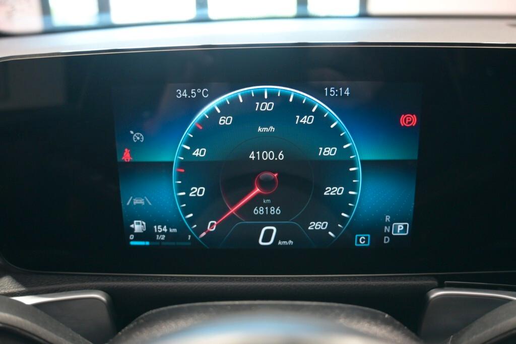 MERCEDES-BENZ GLB 200D 150CV AUTOMATIC BUSINESS EXTRA SPORT ( FARI LED - PELLE - CRUISE - NAVI PREMIUM - PARK ASSIST - TELECAMERA POST. )