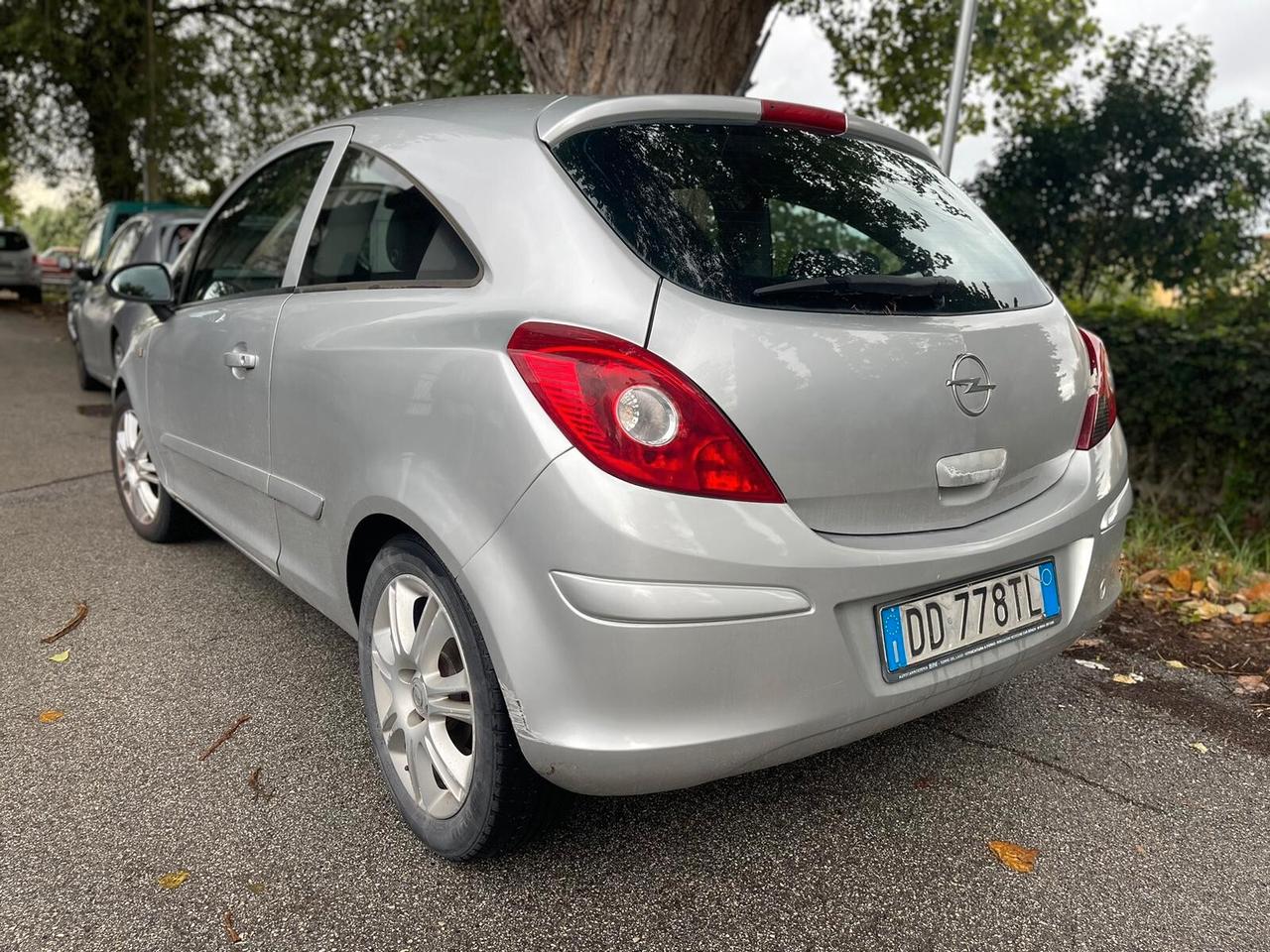 Opel Corsa 1.0 12V 3 porte Club