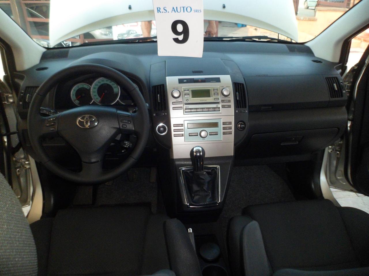 Toyota Corolla Verso 2.0 16V D-4D 7 posti full 05