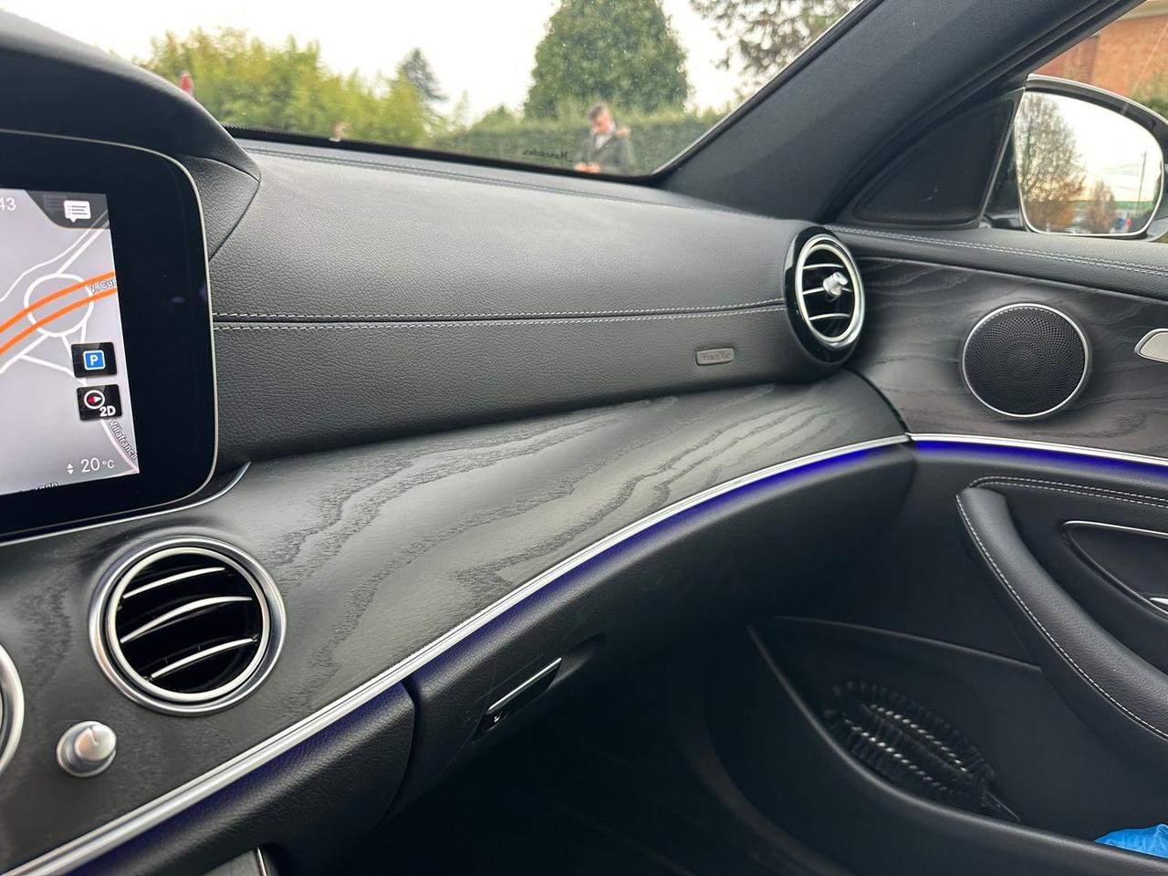 Mercedes-Benz E 220 AMG Line Advanced E 220 #7987