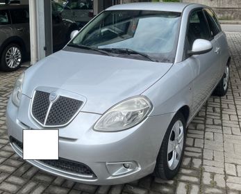 Lancia Ypsilon 1.2 Versus Benzina - Anche Per Neopatentati - 2010