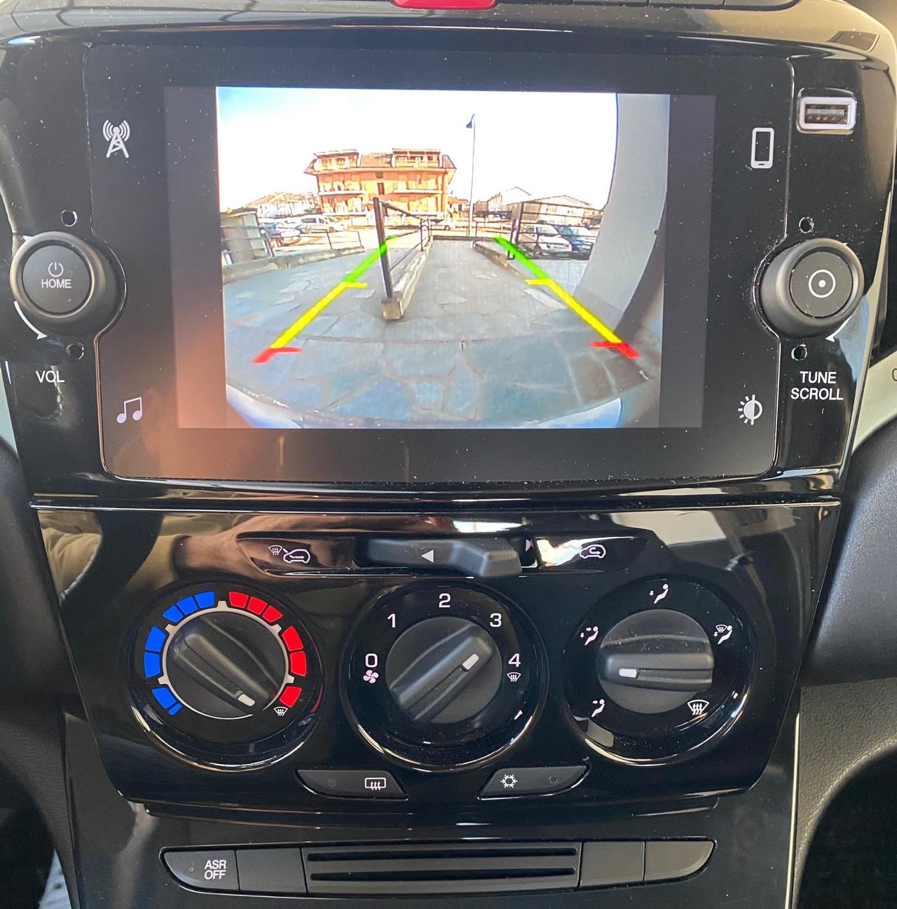 Lancia Ypsilon 1.0 firefly hybrid Platino s&s 70cv