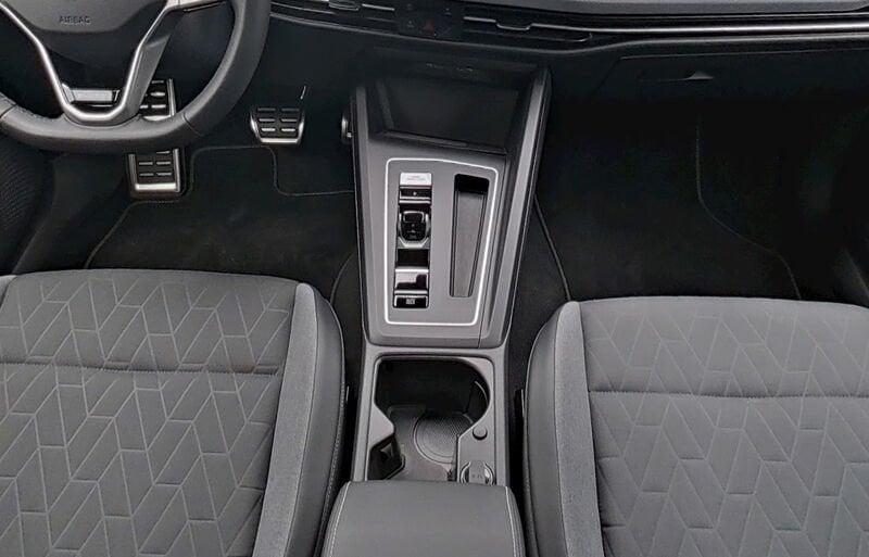 Volkswagen Golf Golf 2.0 tdi Energy 150cv dsg Camera Gancio Cockpit