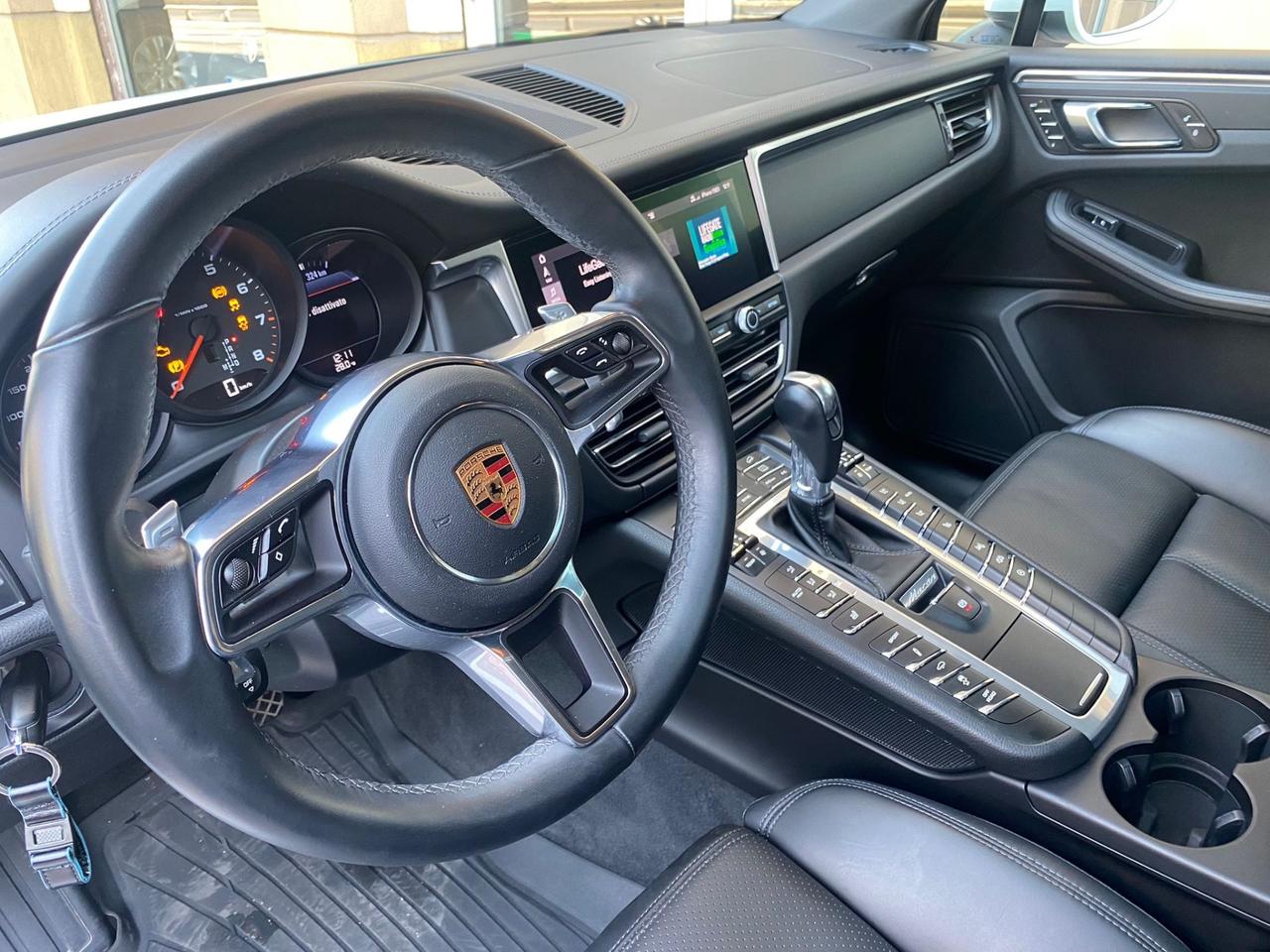 Porsche Macan 2.0 tetto panoramico