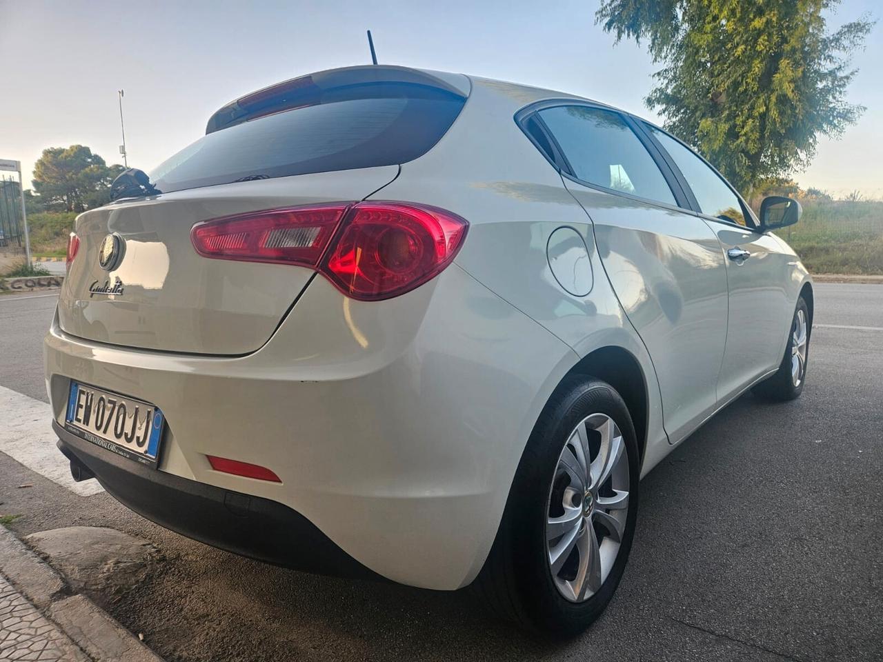 Alfa Romeo Giulietta 1.6 JTDM 105CV