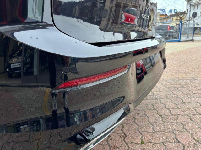 VOLKSWAGEN Golf 1.5 TSI 150CV ACT R-Line *Navi*Sensori