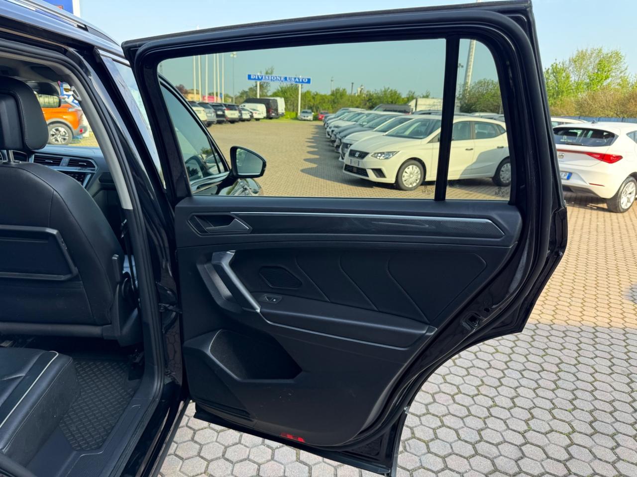 Volkswagen Tiguan Allspace R-LINE 2.0 BiTDI SCR DSG 4MOTION BMT