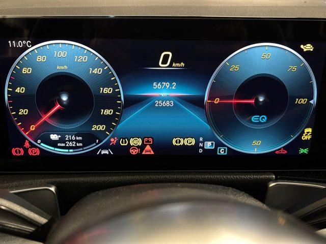 MERCEDES-BENZ EQB 250 Premium