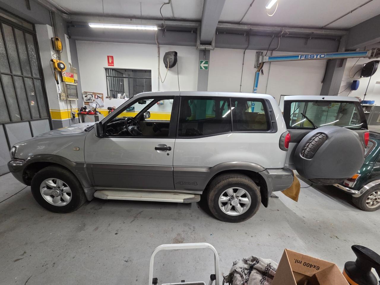 Nissan Terrano II 2.7 Tdi 3 porte Luxury