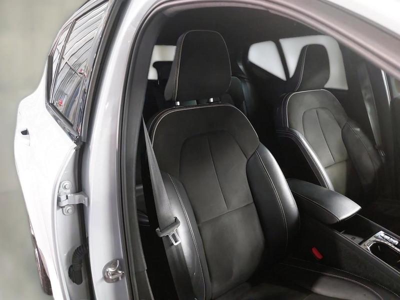 VOLVO XC40 T5 PLUG-IN HYBRID AUTO RECHARGE R-DESIGN SUV
