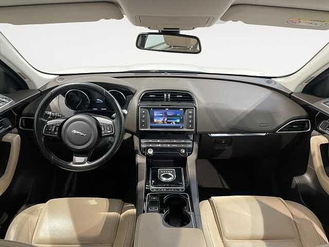 Jaguar F-PACE 180cv - Pure