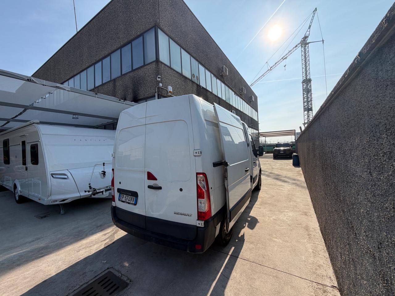 RENAULT MASTER 2.2DCI PORTATA 1535KG 3POSTI