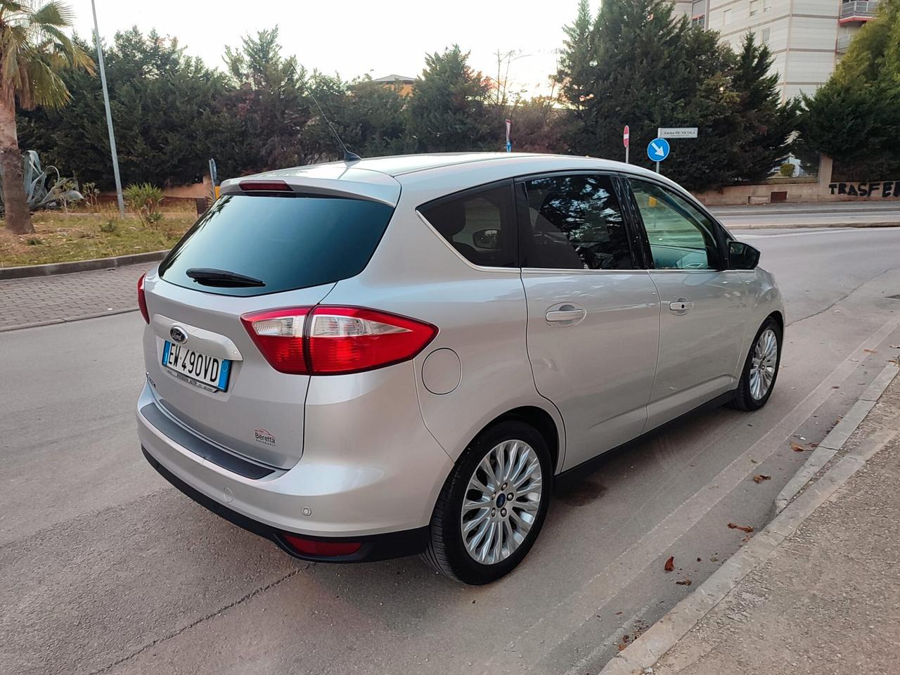 Ford C-Max 1.6 TDCi 115CV Titanium SUPER FULL!!