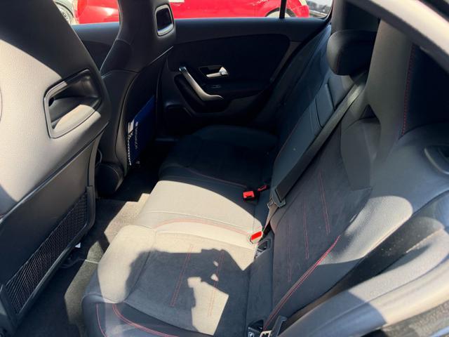 MERCEDES-BENZ A 180 d Automatic AMG Premium