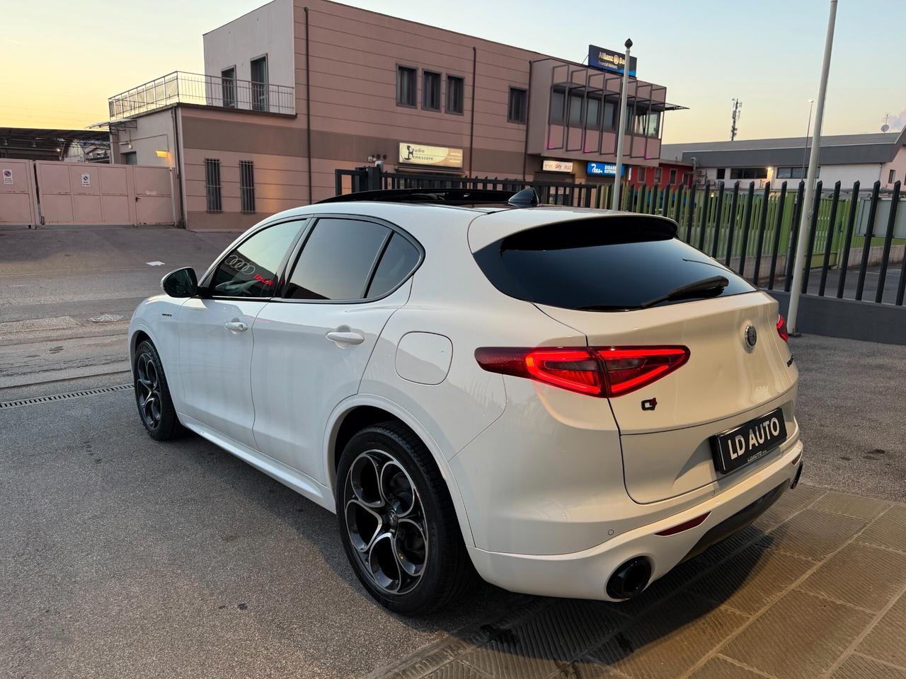 Alfa Romeo Stelvio 2.2 Turbodiesel 210 CV AT8 Q4 Veloce