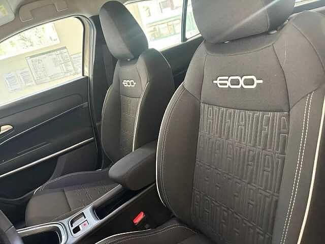 Fiat 600 Hybrid Hybrid 100 CV DCT MHEV