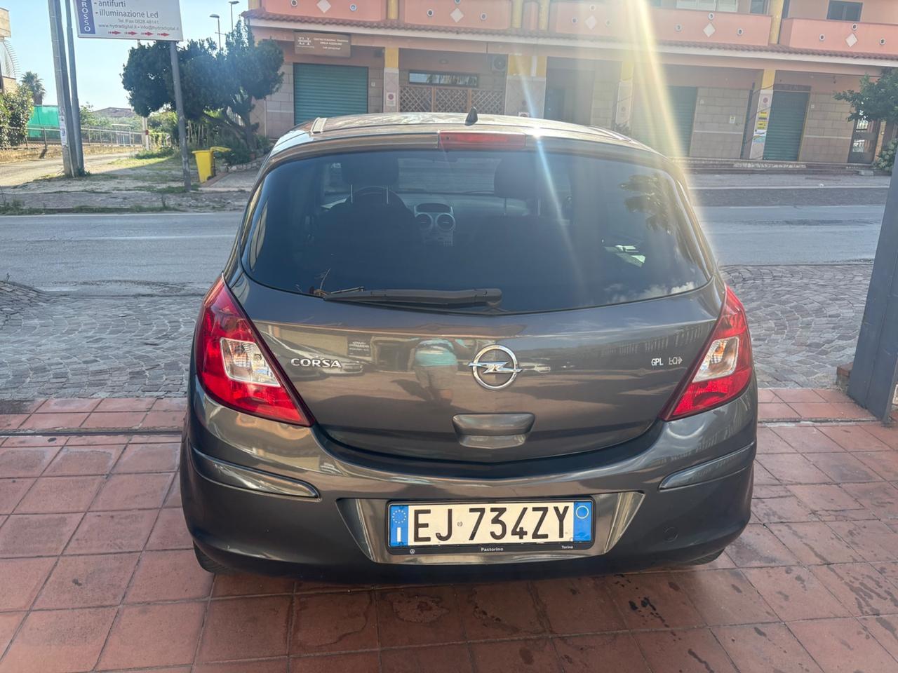 Opel Corsa 1.2 85CV 5 porte GPL-TECH Club