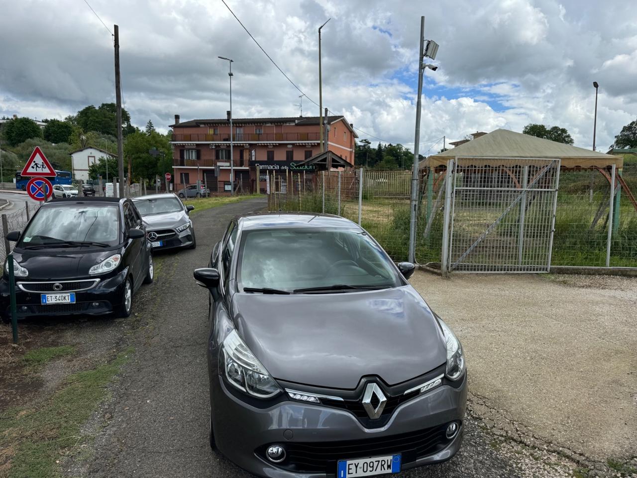 Renault Clio 1.2 75CV 5 porte Costume National NEOPATENTATI