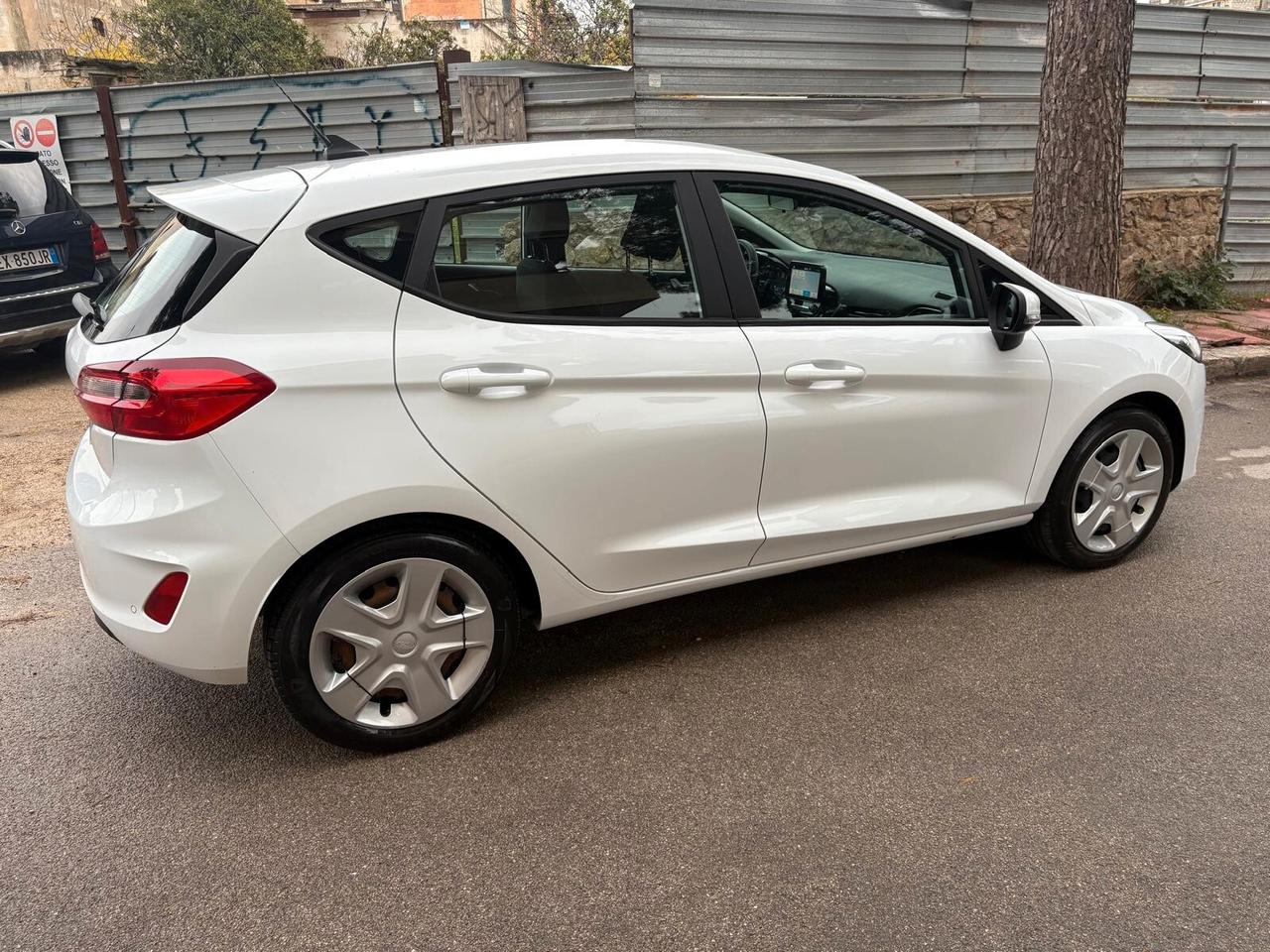 Ford Fiesta 1.5 EcoBlue 5 porte Connect