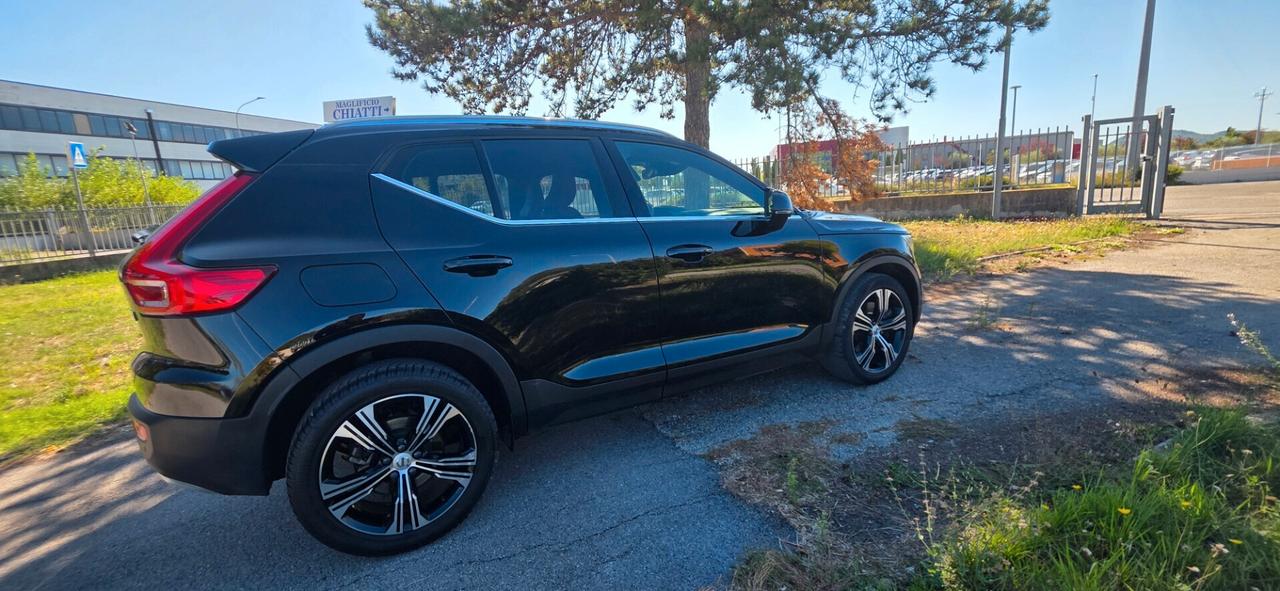Volvo XC40 T5 261 CV Recharge Plug-in Hybrid Inscription