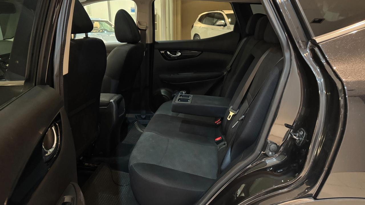 Nissan Qashqai 1.5 110cv N-Connecta - 2017