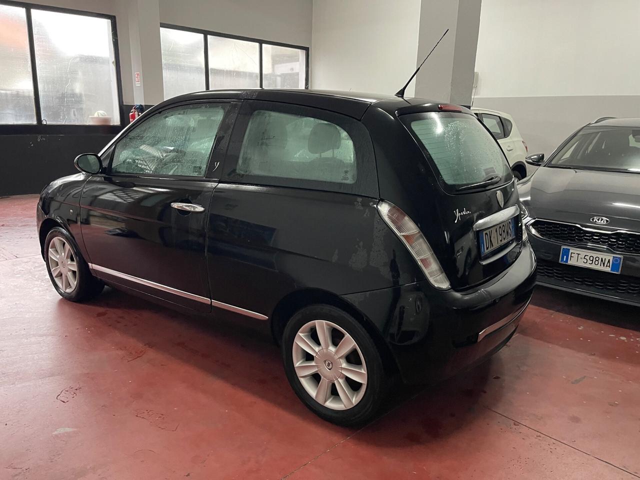 Lancia Ypsilon 1.2 Oro Giallo