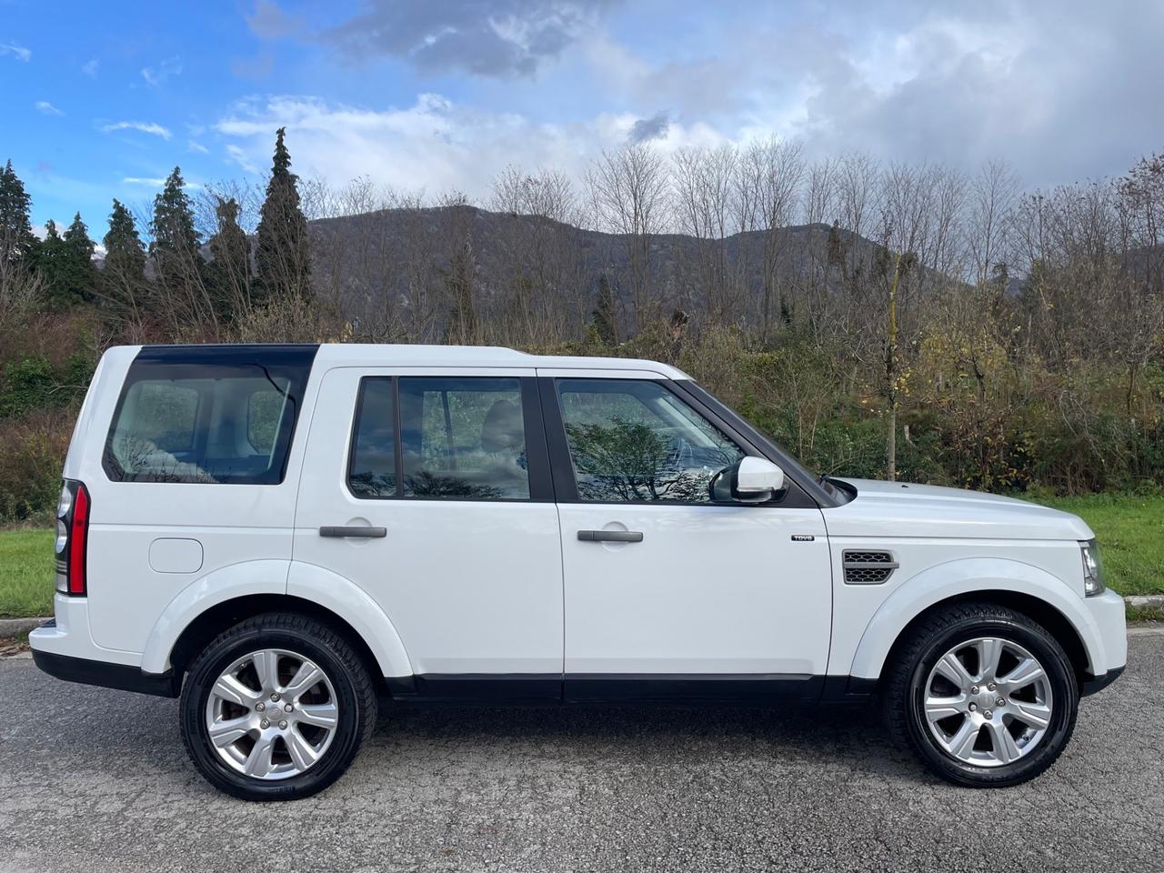 Land Rover Discovery 4 3.0 TDV6 211CV SE