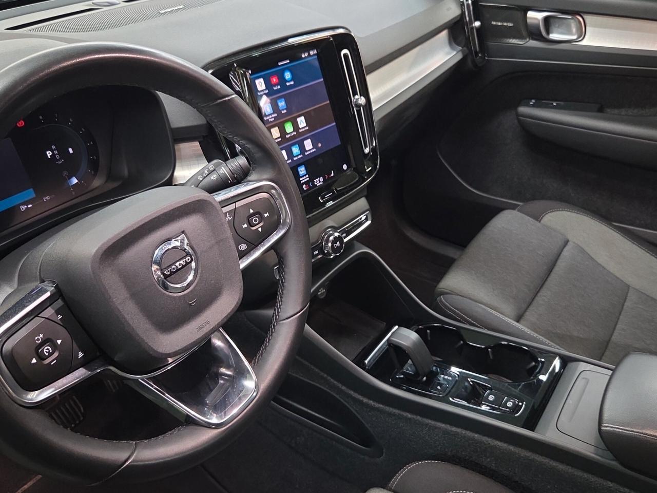 Volvo XC40 B4 AWD automatico Plus Bright