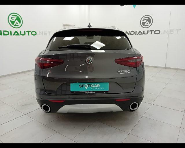 ALFA ROMEO Stelvio - 2.2 t Executive Q4 210cv auto