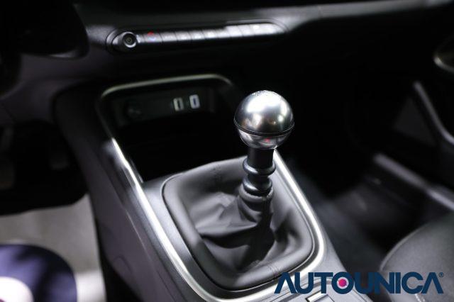 JEEP Avenger 1.2 TURBO 100 CV ALTITUDE FARI LED