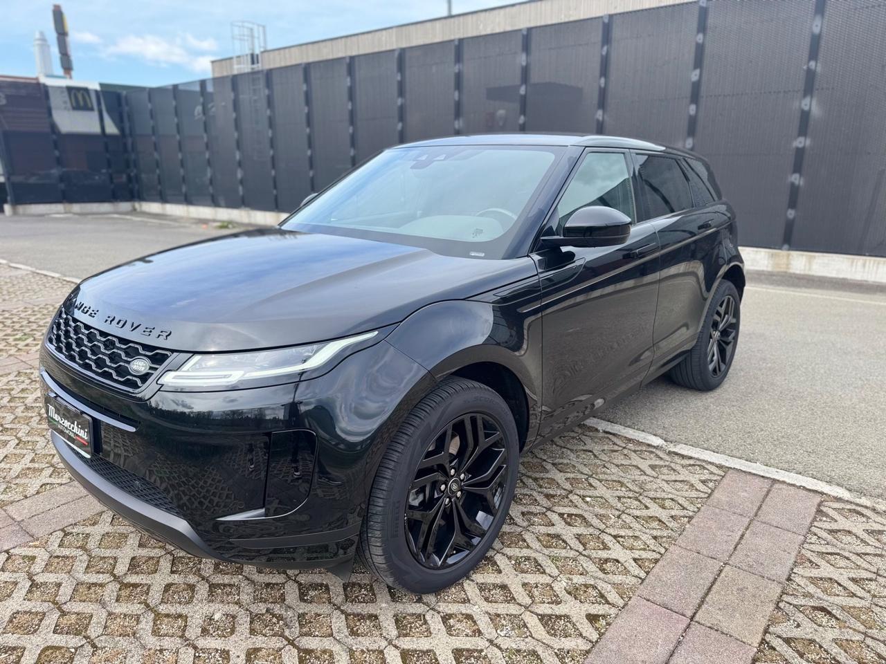 RANGE ROVER EVOQUE AUTOCARRO TOTAL BLACK