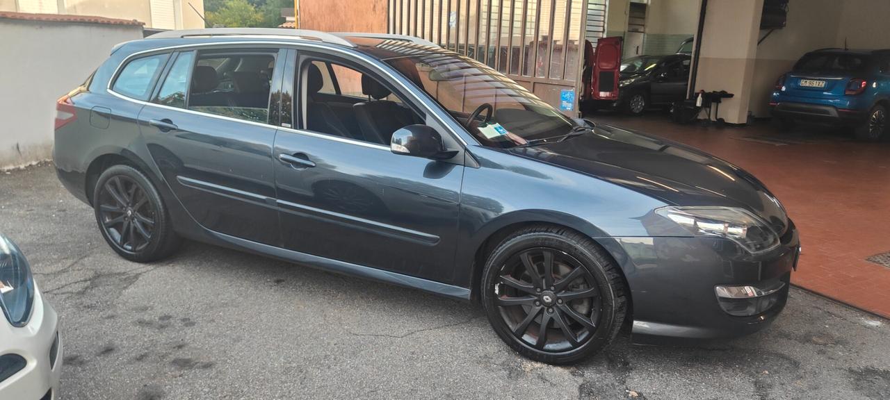 Renault Laguna 2.0 dCi 175CV SporTour Proactive 4Control ESM