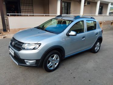 Dacia Sandero Stepwey 0.9 TCe 12V 90 CV GPL di Serie