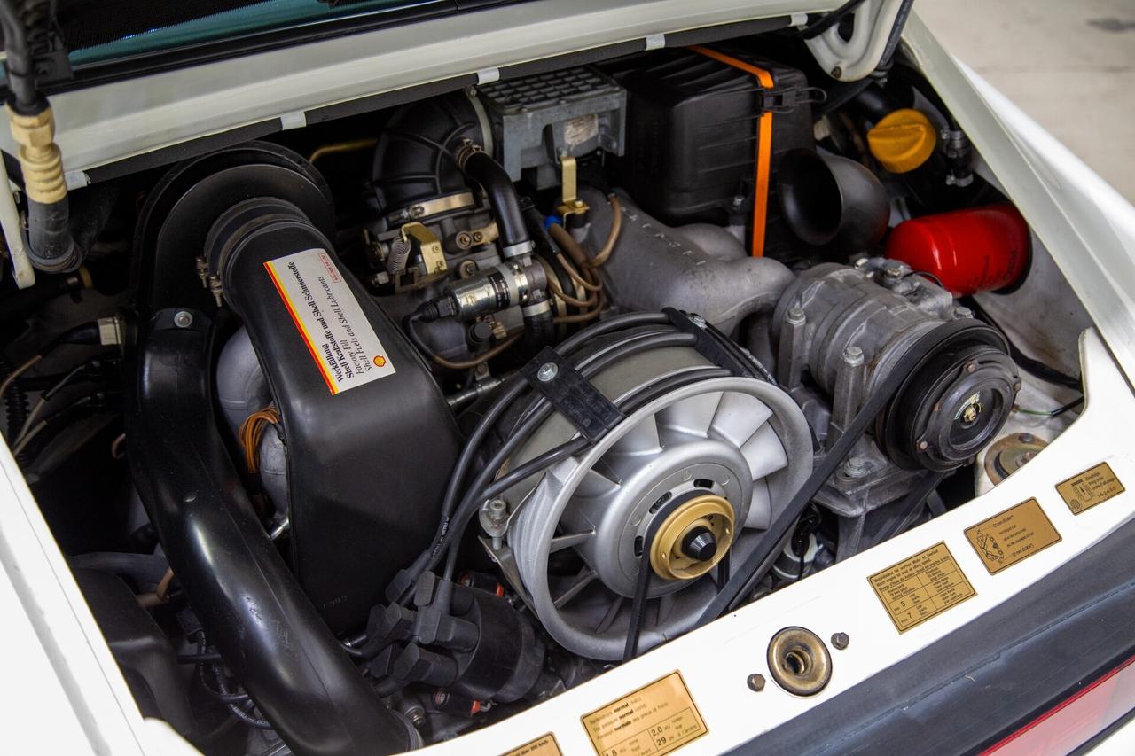 Porsche 911 Carrera 3.2 Targa G50 ASI Targa Oro