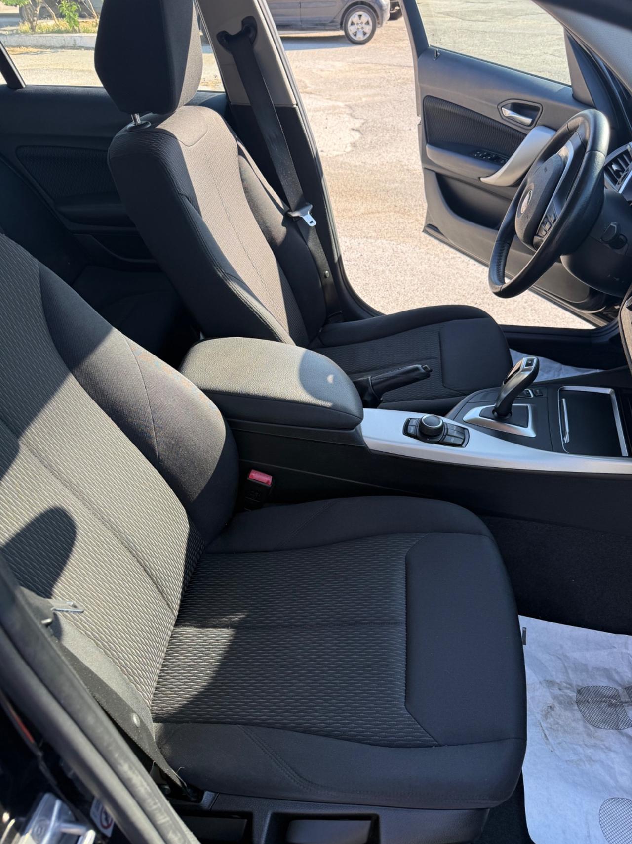 Bmw 116 116d 5p. Urban