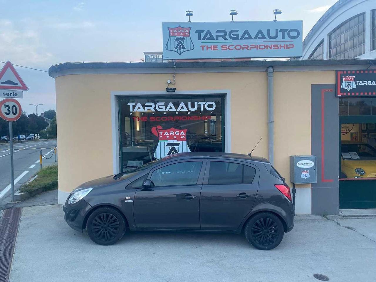 Opel Corsa 1.2 85CV GPL RISERVATO OPERATORI DEL SETTORE