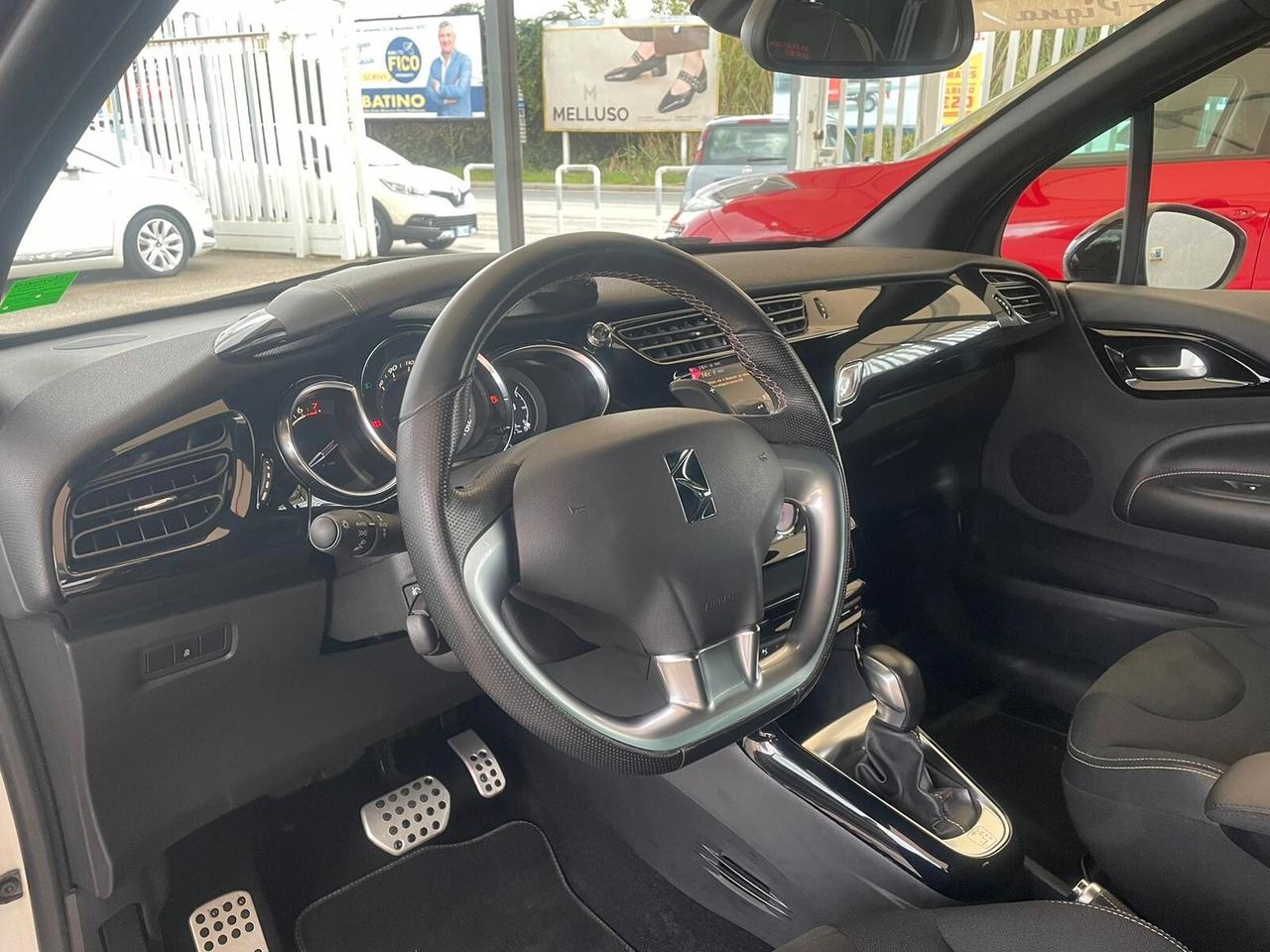 Ds DS3 3 PureTech 110 aut. Performance Line